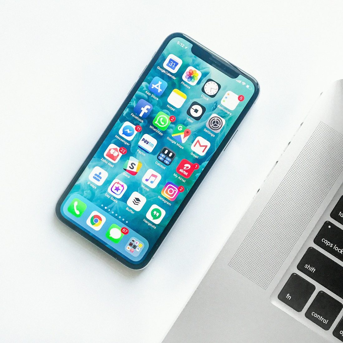 益达娱乐 APP 赛程与赛事列表界面示意